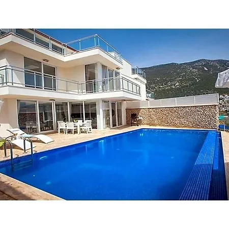 Sleeps 6 Pool Air Con Wifi Willa *
