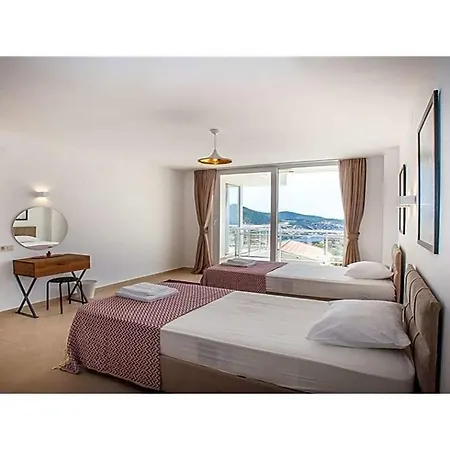 Willa Sleeps 6 Pool Air Con Wifi Kalkan