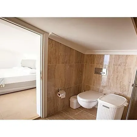 Sleeps 6 Pool Air Con Wifi Willa Kalkan